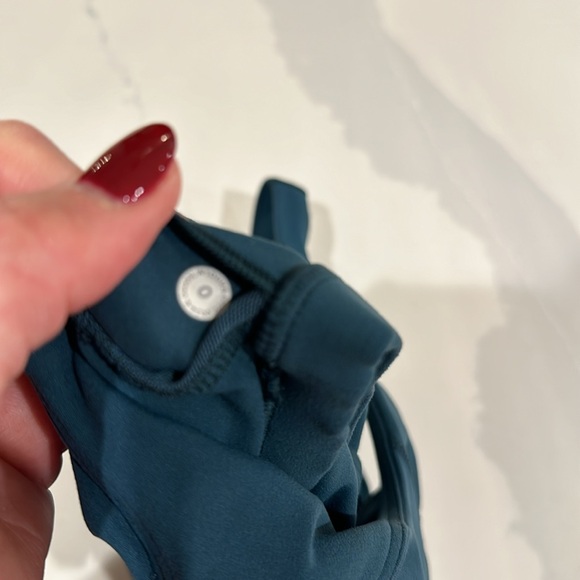 Lululemon tank size 0 blue/green - Picture 3 of 3